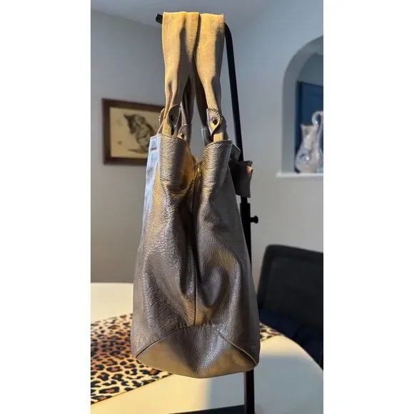 Salvatore Ferragamo Miss Vara Bow Hobo Bag - Picture 5 of 9